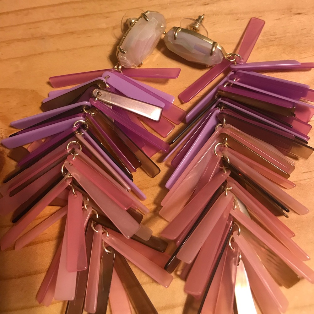 Kendra Scott justyne. SOLD